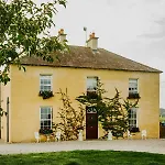 Abbeyview House And Glamping Frühstückspension