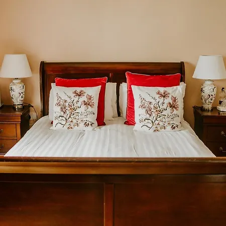 Abbeyview House And Glamping 4* Abbeyshrule