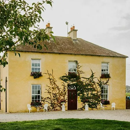 Abbeyview House And Glamping Couette-café