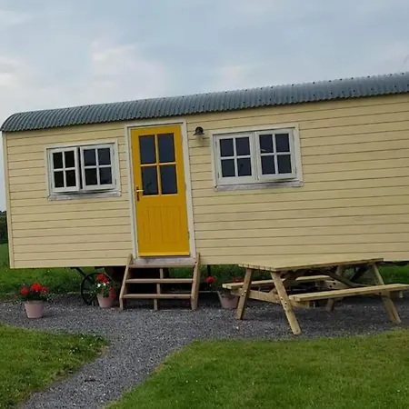 Abbeyview House And Glamping Couette-café 3*
