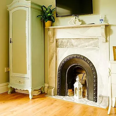 Bed & Breakfast Abbeyview House And Glamping