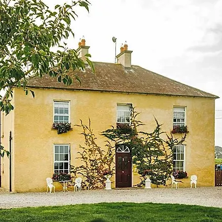 Abbeyview House And Glamping Bed & Breakfast