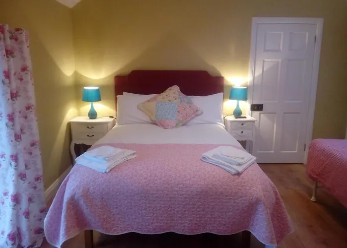Abbeyview House And Glamping Bed & Breakfast