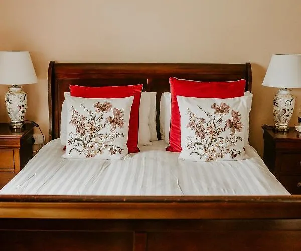 Abbeyview House And Glamping Oda ve Kahvaltı