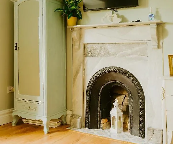 Bed & Breakfast Abbeyview House And Glamping 4*