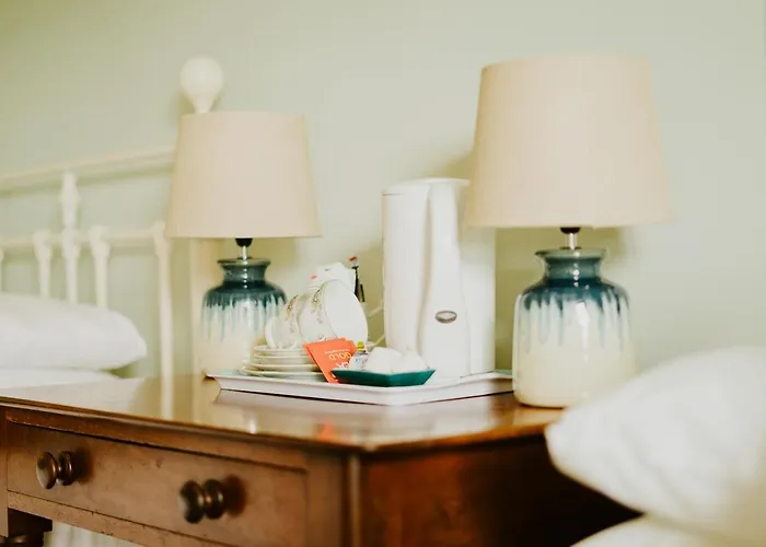 Bed & Breakfast Abbeyview House And Glamping