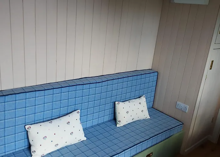 Abbeyview House And Glamping Bed & Breakfast